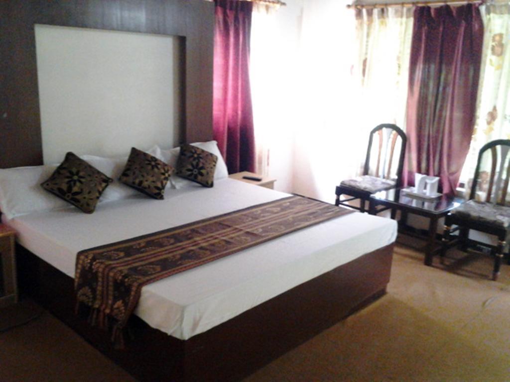 Hotel Arsh International Nainital Εξωτερικό φωτογραφία
