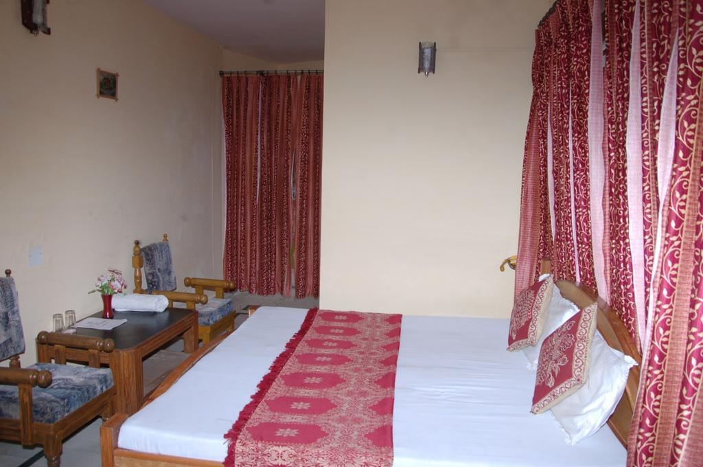 Hotel Arsh International Nainital Δωμάτιο φωτογραφία