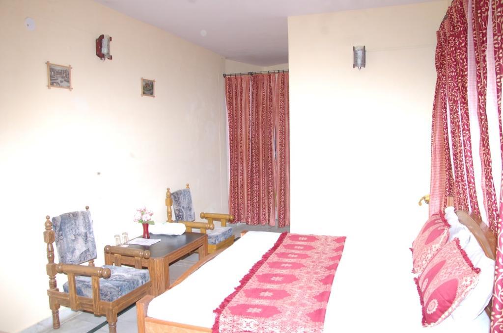 Hotel Arsh International Nainital Δωμάτιο φωτογραφία